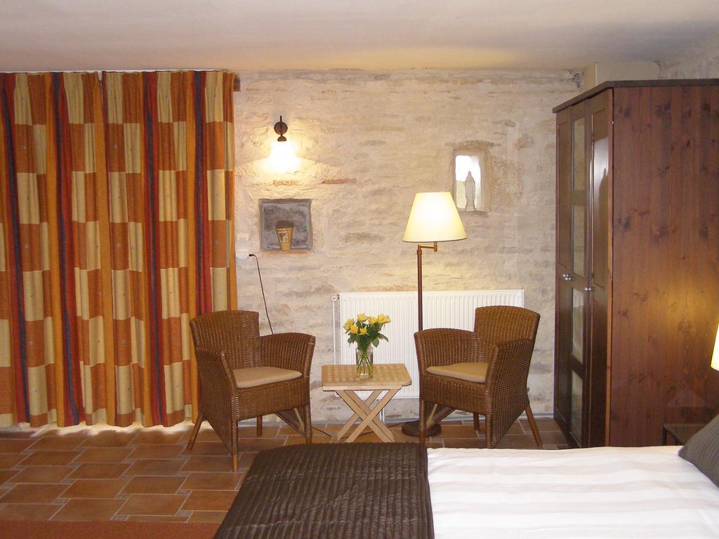 Charme Hotel La Dominotte Demigny Номер фото