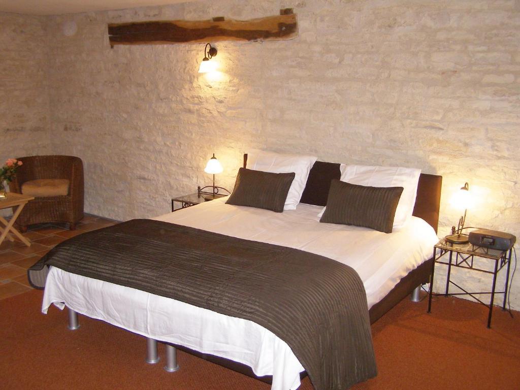 Charme Hotel La Dominotte Demigny Номер фото